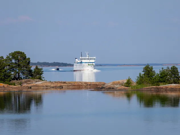 Ålandstrafikens skärgårdsfärjor trafikerar i Ålands skärgård.