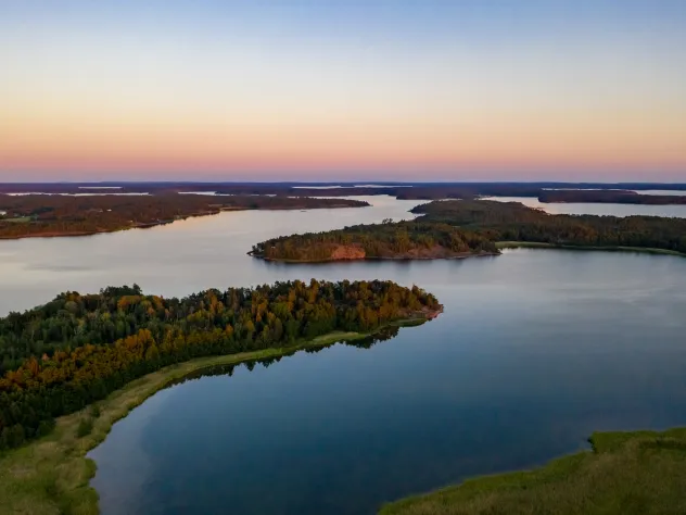 Flygfoto över öar i Geta, Åland.