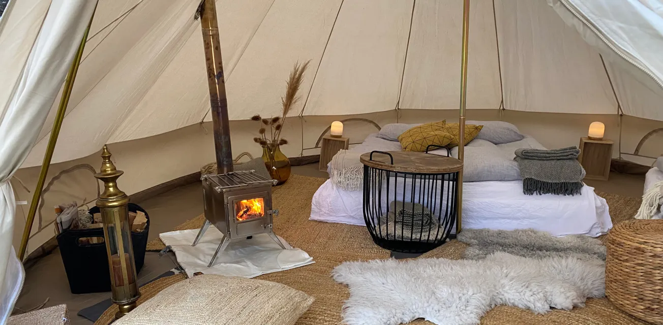 Glamping-tält från Rundhusbyn på Åland.