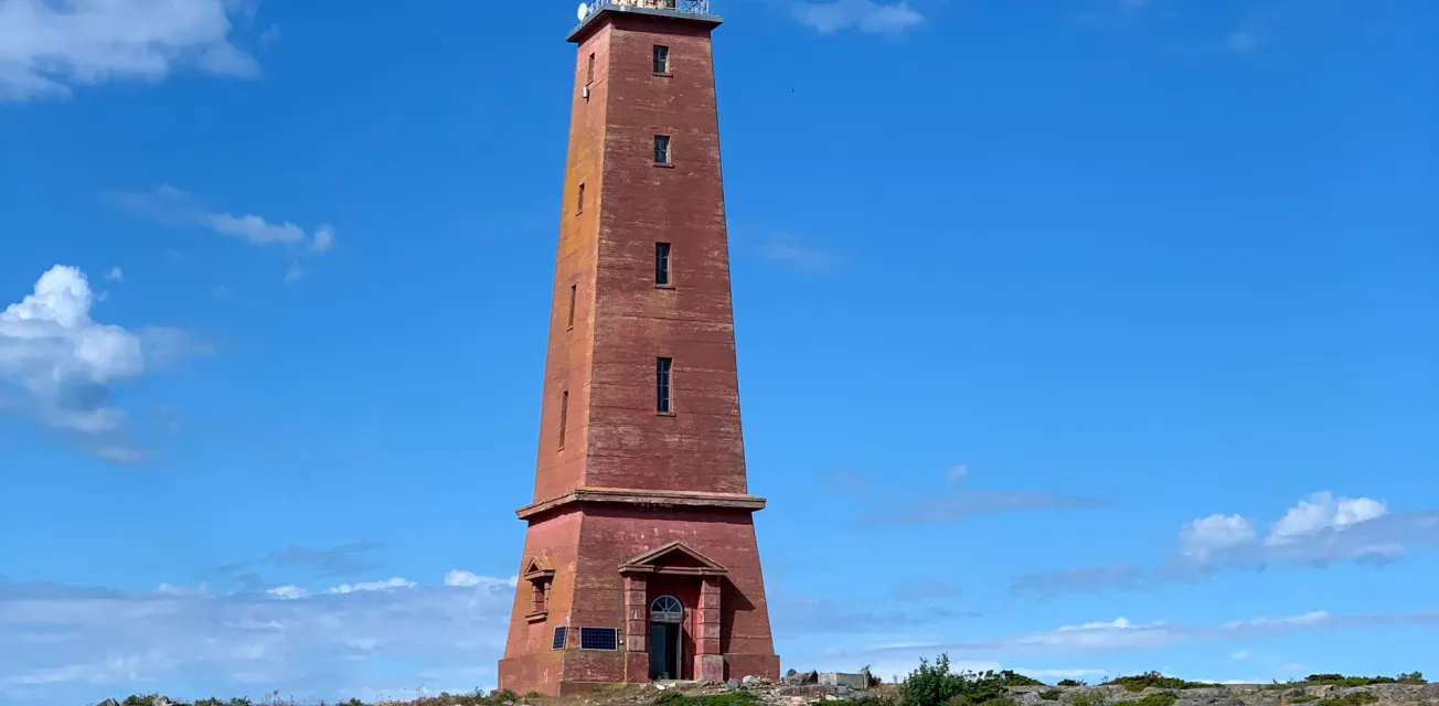 Fyren på Lågskär i Ålands skärgård.