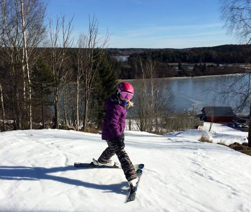 Barn att åka nerför vid Germundö Alpin.