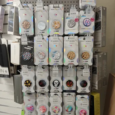 Popsockets och andra tillbehör.
